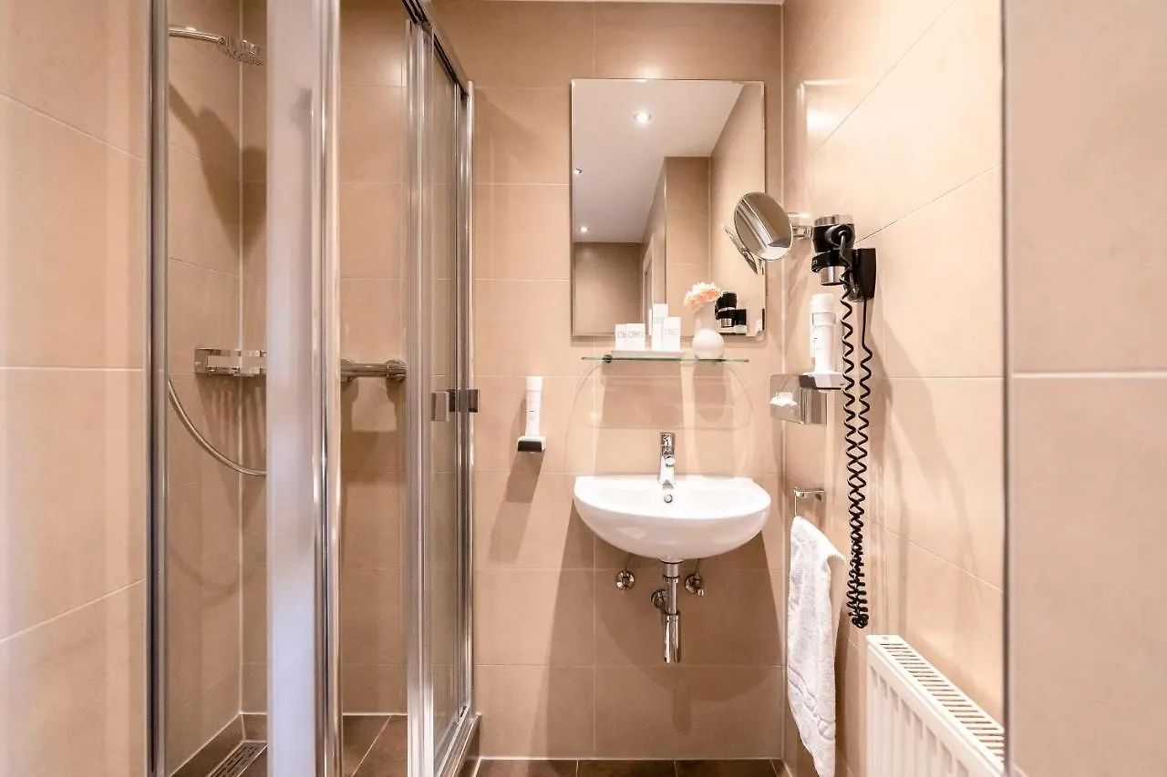 Feldmochinger Hof Hotell München